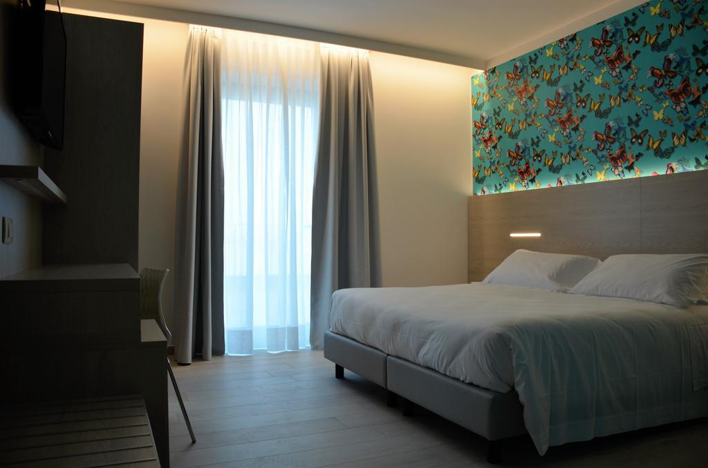 Hotel San Marco Пескиера дел Гарда Екстериор снимка