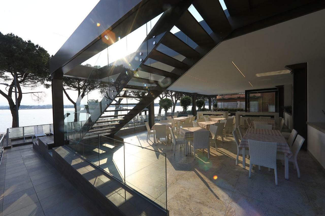 Hotel San Marco Пескиера дел Гарда Екстериор снимка