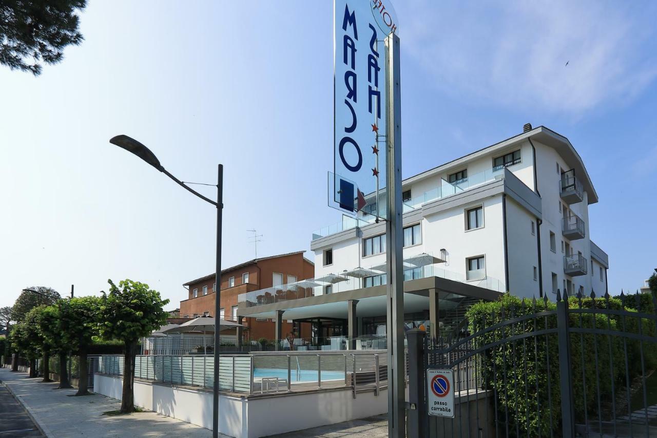 Hotel San Marco Пескиера дел Гарда Екстериор снимка